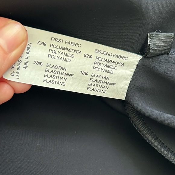 Chiara Boni Black Lace Illusion Gown - Size 38 (US 2) - Picture 10 of 10